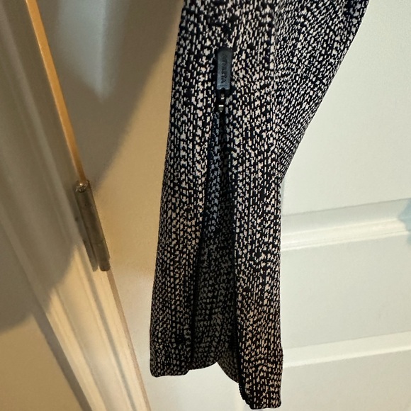 NWT Athleta Delancey Skyline Textured Tight size Medium (black/white) - Picture 5 of 13